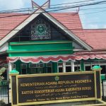 Gedung pemerintahan bertuliskan Arab Melayu